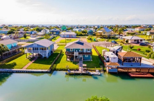 Rockport House | Bayside beauty! 4 bedroom, 2 bathroom bayhouse with private dock