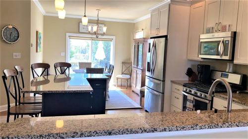 Town Bank House | Bayside Beauty