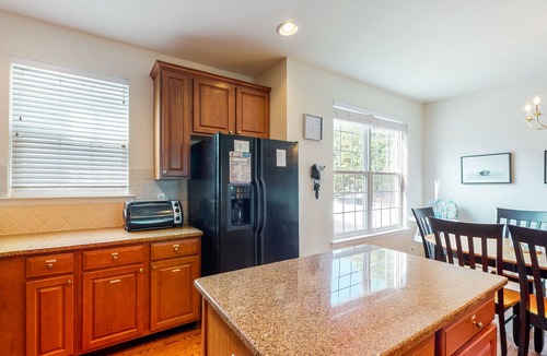 Ocean View House | Bayside Bethany Lakes townhouse w/gym, basketball court, tennis, and pools