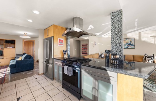 Bay Ho House | Bayside Bliss House - Pool, Spa, Views
