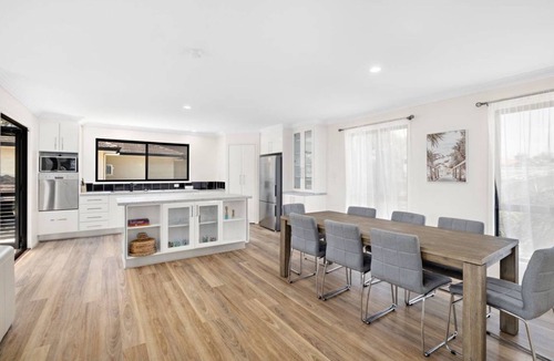 Redland Bay House | Bayside Blissn