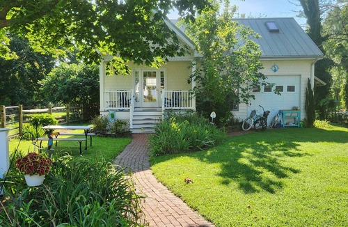 Rock Hall House | BAYSIDE BUNGALOW