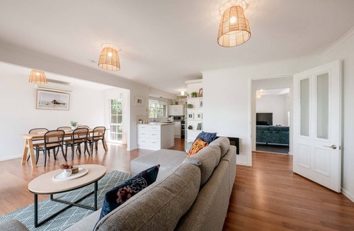 Clifton Springs House | Bayside Charm