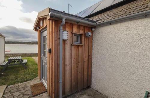 Findhorn House | Bayside Cottage