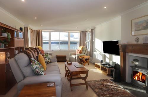 Findhorn House | Bayside Cottage