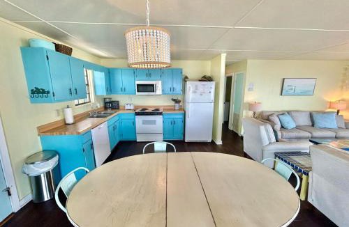 St. George Island House | Bayside Cottage-Bayfront-Pet Friendly