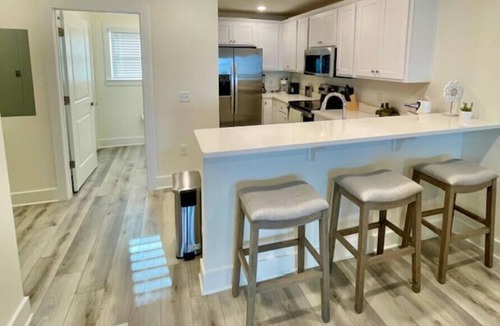 Innerarity Townhomes House | Bayside Days: Bay Views, Pool, Beach, & 2 Kayaks!