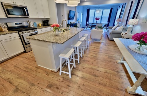 Bayside Villa | Bayside: Fenwick Island: 4BR 2.5 Baths New Listing Lovely 4 BR 2.5 Bath Twin