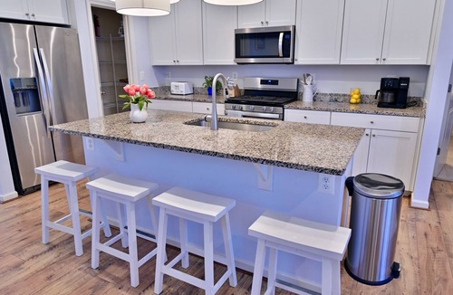 Bayside Villa | Bayside: Fenwick Island: 4BR 2.5 Baths New Listing Lovely 4 BR 2.5 Bath Twin