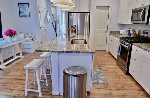 Bayside Villa | Bayside: Fenwick Island: 4BR 2.5 Baths New Listing Lovely 4 BR 2.5 Bath Twin