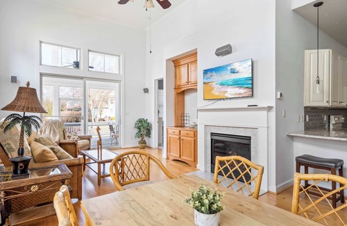 Bayside Village Villa | Bayside Founders – Stay for 12!