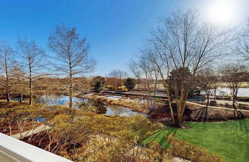 Sun Ridge Condo | Bayside Resort condo with pools, athletic courts, on-site golf, & shuttle access