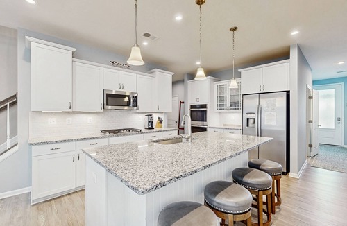 St. Martin House | Bayside Resort townhouse with indoor and outdoor pools and hot tub - dogs OK