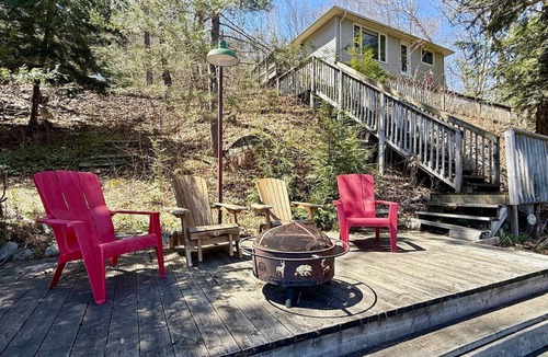 Dorset Cabin | Bayside Retreat: Cozy Cottage w Stunning Lake View
