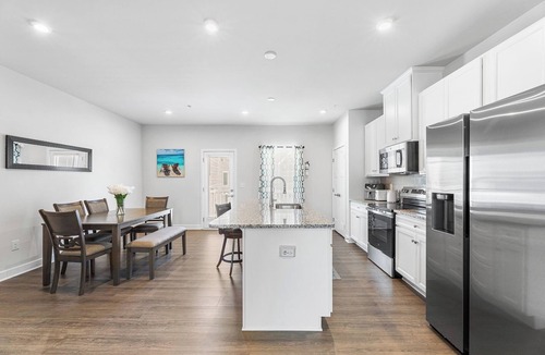 Bayside House | Bayside Retreat | Game Garage, Pools, Gym, Balcony