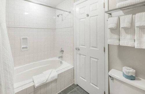 Rosario House | Bayside Waterfront King Ocean Views King Bed Pool