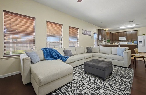 Baytown House | Baytown Htown Escape | Air Hockey Yard BBQ Games