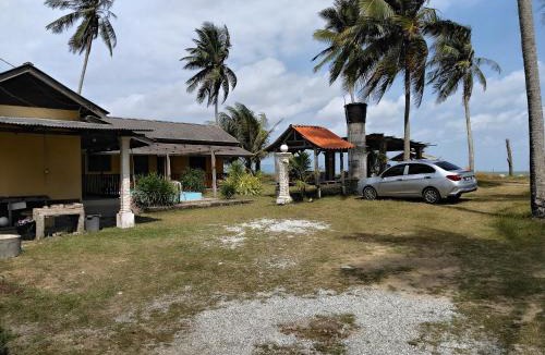 Kampung Badang Cabin | Bayu Beach Chalet PCB