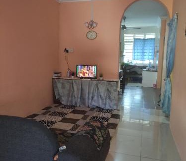 Kampung Lampu House | Bayu Homestay