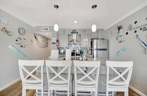 Rocky Point Condo | Bayview Balcony Condo, Heated Pool + Bar & Grill!