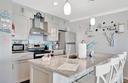 Rocky Point Condo | Bayview Balcony Condo, Heated Pool + Bar & Grill!