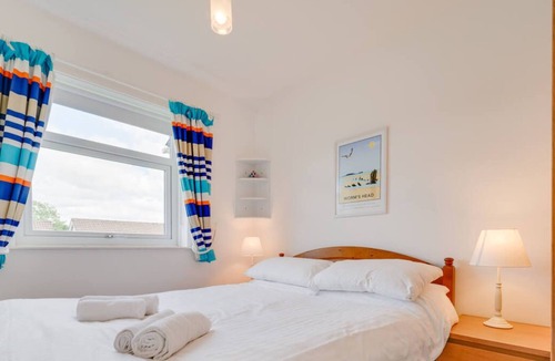 Crynant Ski Chalet | Bayview Bungalow 365