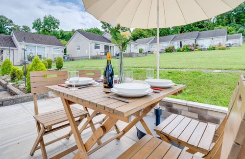 Crynant Ski Chalet | Bayview Bungalow 365