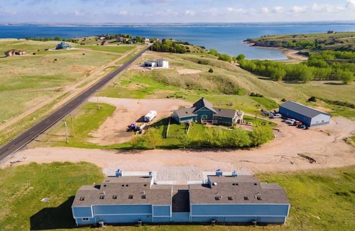 Whitetail Condo | Bayview Condos #3, Ogallala Beach! Great Location!