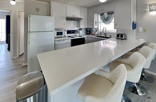 Jamaica Beach House | Bayview Cottage