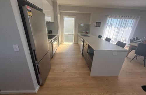 Para Wurlie House | Bayview Escape