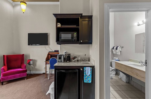 Bay Roberts Hotel | Bayview Inn