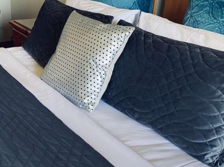 Capel Sound Hotel | Bayview Motel Rosebud/Rye