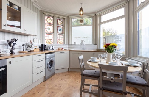 Lynton Cottage | Bayview Terrace