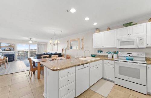 Heron Harbour Isle Condo | Baywatch II 301B at Heron Harbour by Seaside Vacations & Sales