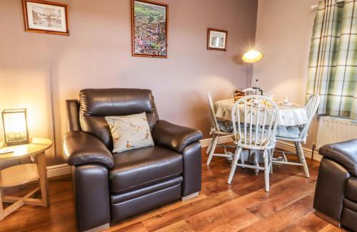 Sutton-in-Craven House | Baywood Cottage