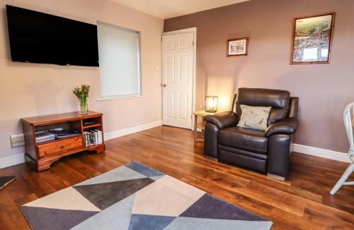 Sutton-in-Craven House | Baywood Cottage