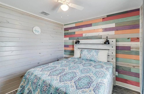 Old Town Villa | BBQ | Community Pool | 5 Mins to Beach