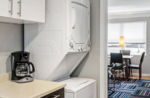 Brookwood Apartment | (BC2bF) Quick + Easy Virtual Check In w/Free Parking