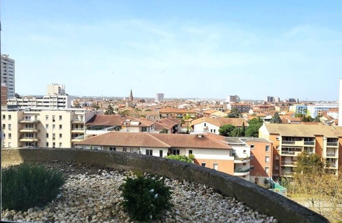Minimes - Barriere de Paris Apartment | Bd Minimes · Parking Free - Proche gare - Vue
