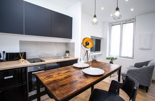 Saint-Roch - Badouillere - Chavanelle Apartment | BD ROOM COCON COZY BALNEOTERAPY IN SAINT-ETIENNE