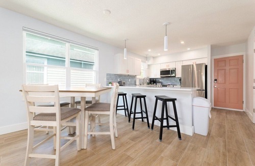 Neptune Beach House | Be A Nomad/Margaret House/2blks from the Bch