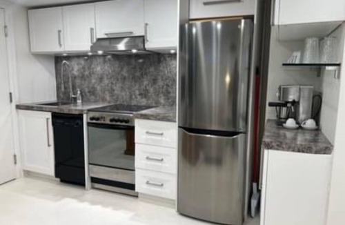 The Beaches House | Be at the Beach! Beautiful Summers Steps to the Water