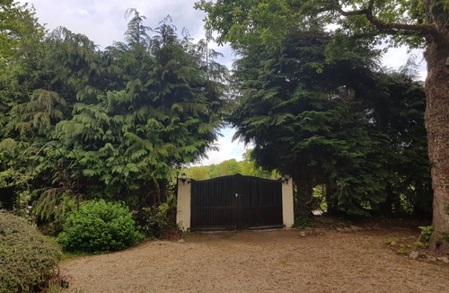 Saint-Igneuc House | Beautifully Restored Detached Stone House