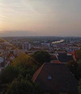 Villeneuve-Saint-Georges Bed & Breakfast | Bed and breakfast ∙ 13 guests