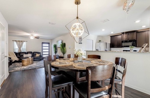 China Grove House | Be our GUEST! Beautiful home for you to ENJOY!
