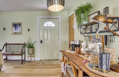 Laurelville House | 'Be Still in the Hills' Laurelville Home, Hot Tub