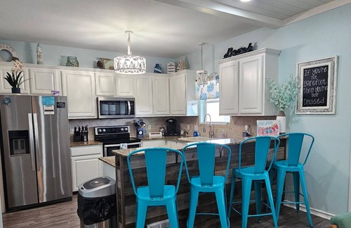 Bella Vista House | Beach 2 minutes , ocean views, community pool, hot tub & game room