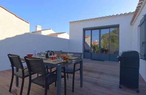 La Gueriniere House | Beach 400 m away - House for 4 with terrace