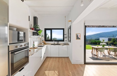 Argentona Cottage | Beach 5☆Chic Home | PerfectGetaway | Amazing views