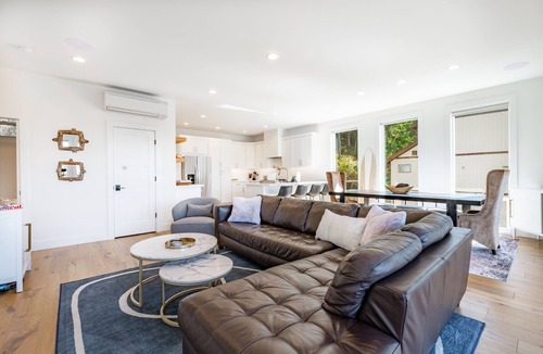 Camano Island House | Beach Access, Chef’s Kitchen, Rain Shower, Peloton